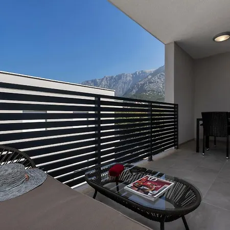 Apartament Dei Apart